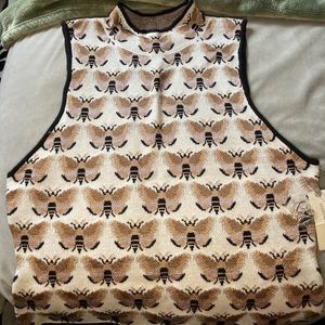 Anthropologie, short sleeve sweater vest, bee print, size medium